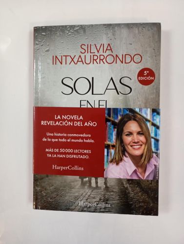 Solas en el silencio.