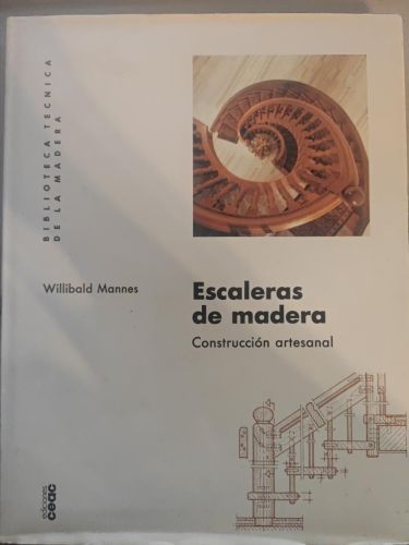 Escaleras de madera.