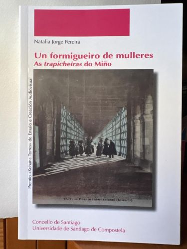 Un formigueiro de mulleres